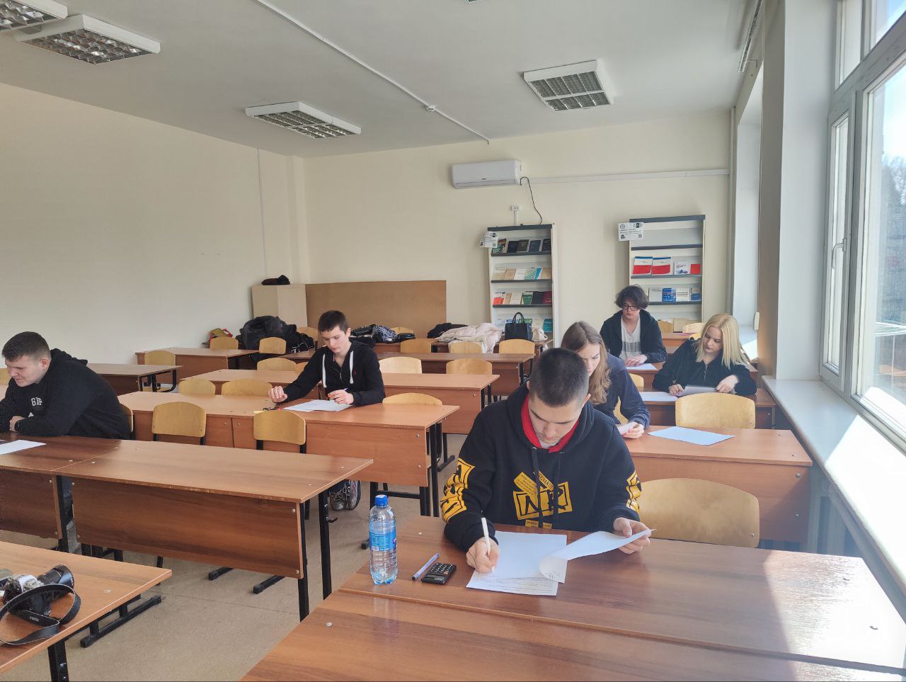 photo_5339039688238952117_y