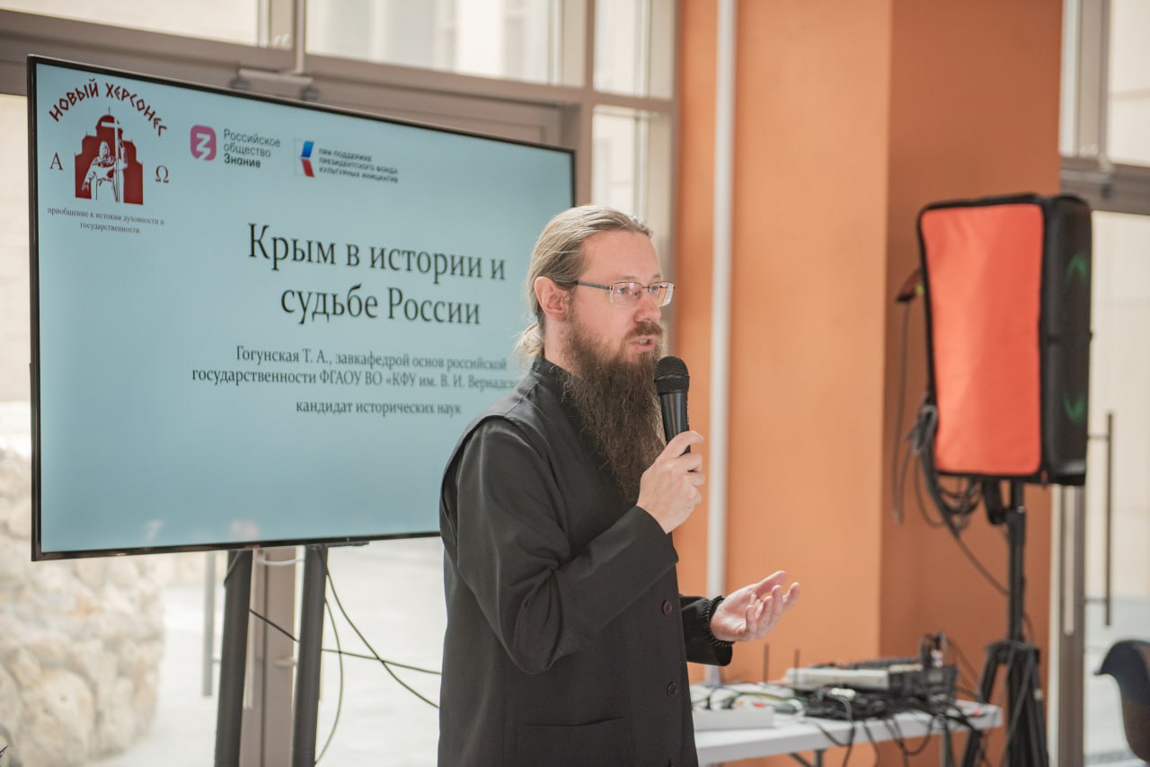 photo_5377337503595490980_y