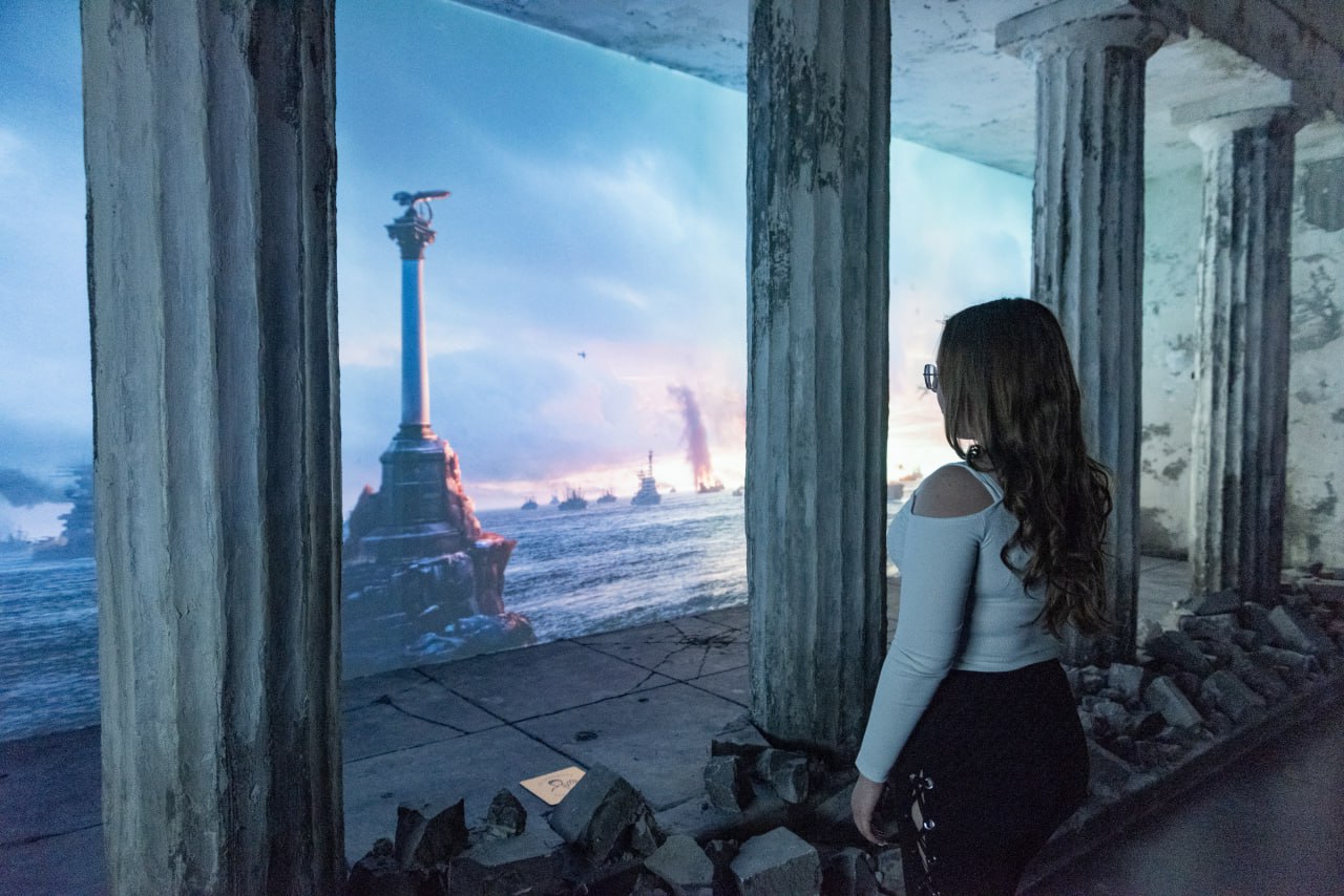 photo_5377337503595490994_y