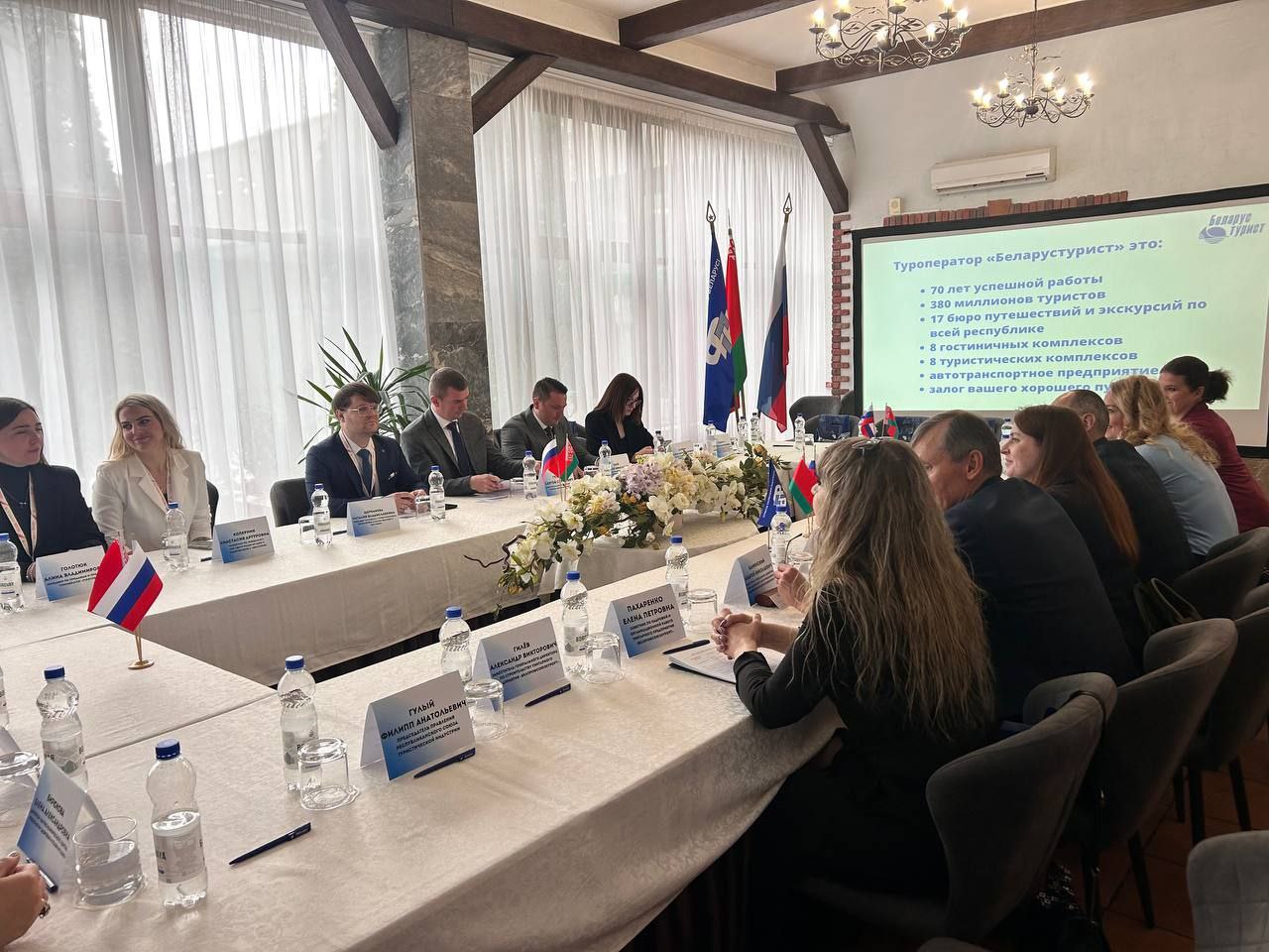 photo_5420489276241602896_y