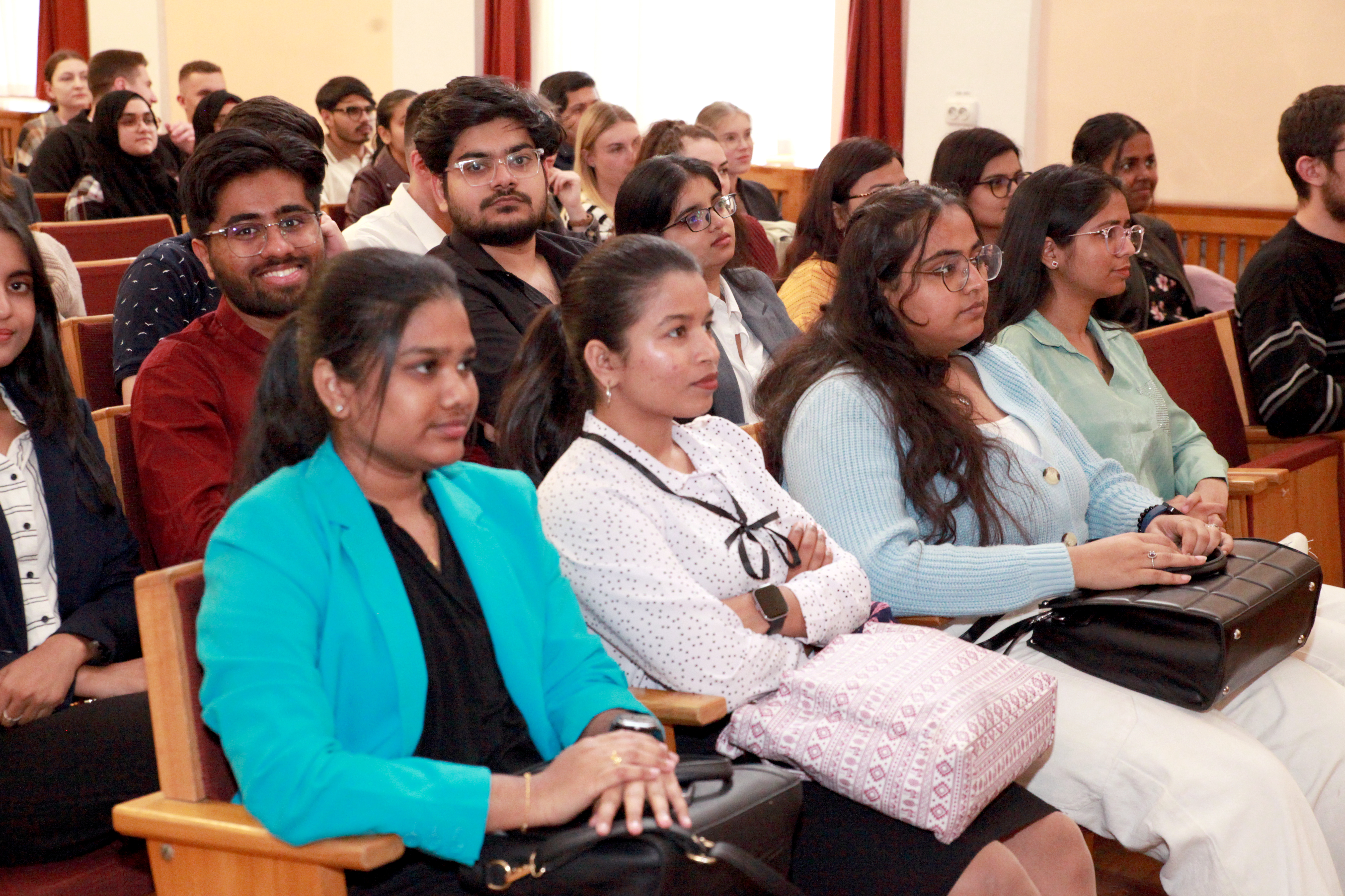 image-24-04-25-03-12-10