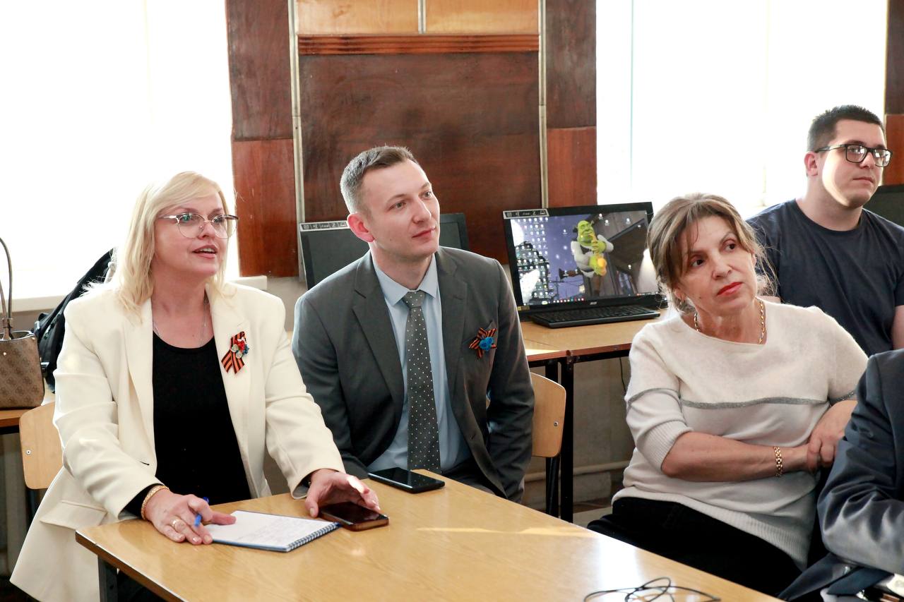 photo_5210751068101800024_y