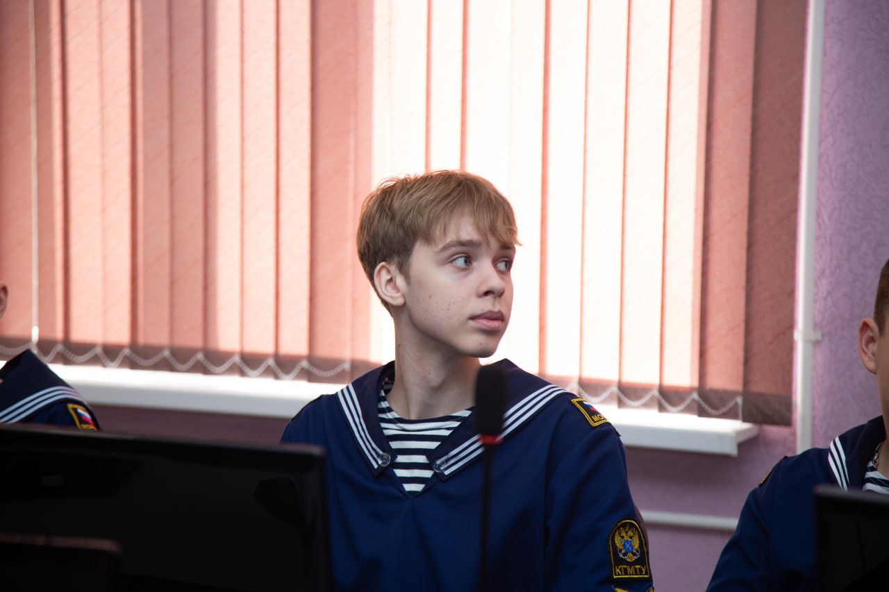 photo_5228738382547513085_y