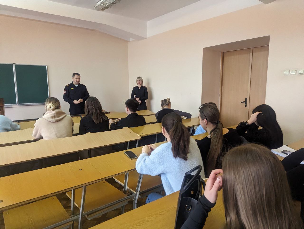 photo_5460671216441488461_y