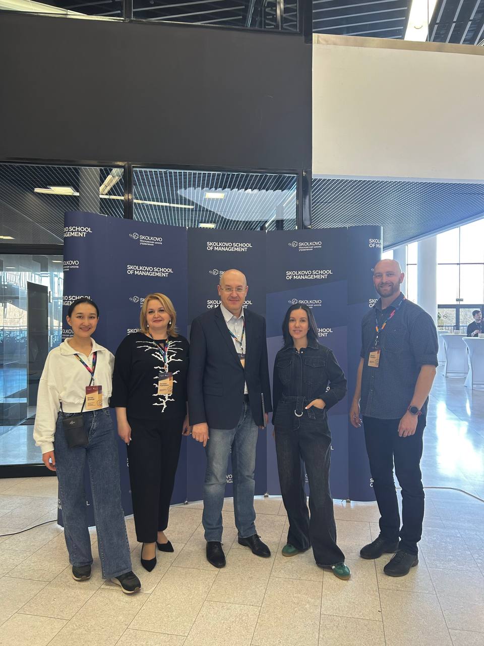 photo_5471936434622558484_y