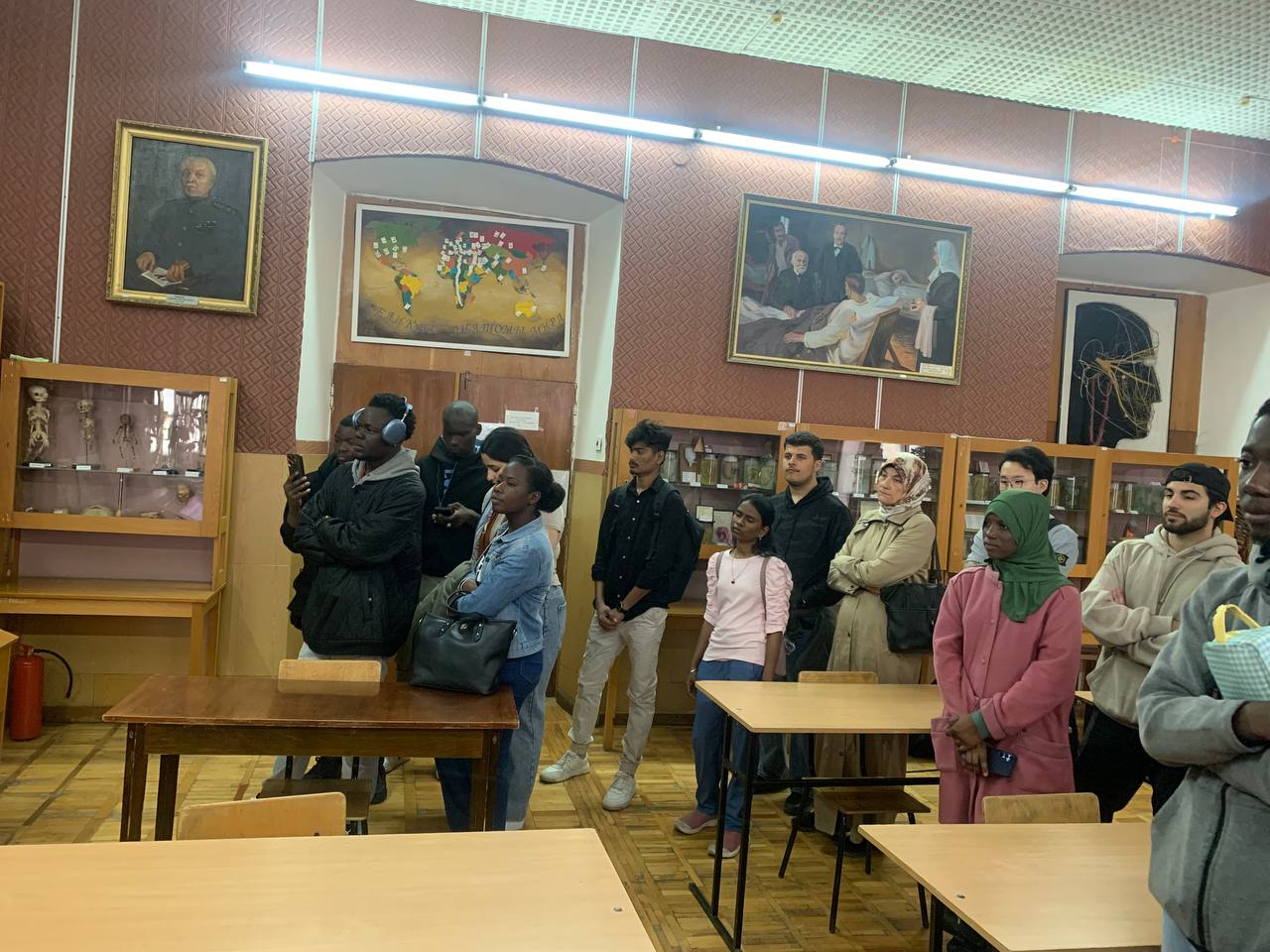 photo_2025-04-28_18-21-47