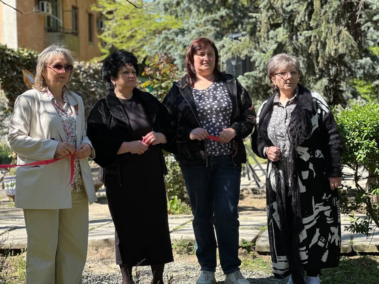 photo_5249388044140803175_y