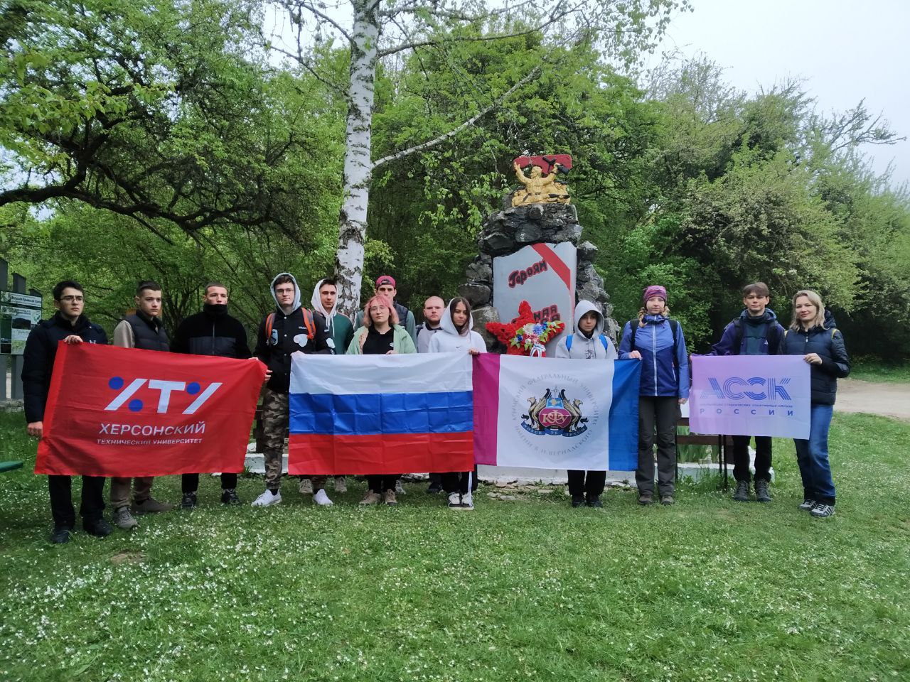 photo_5266962032408786202_y