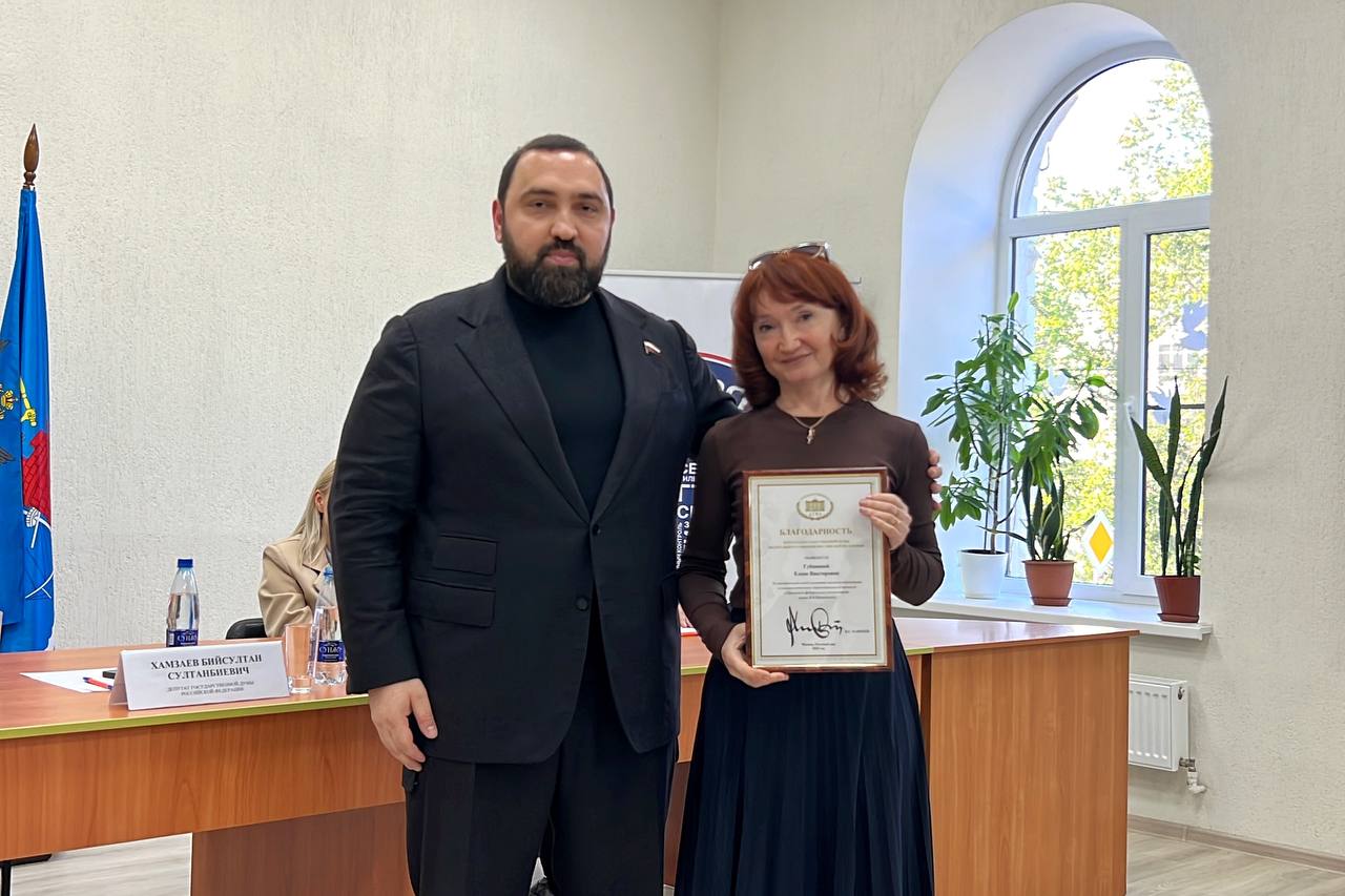 photo_5285380918053302426_y