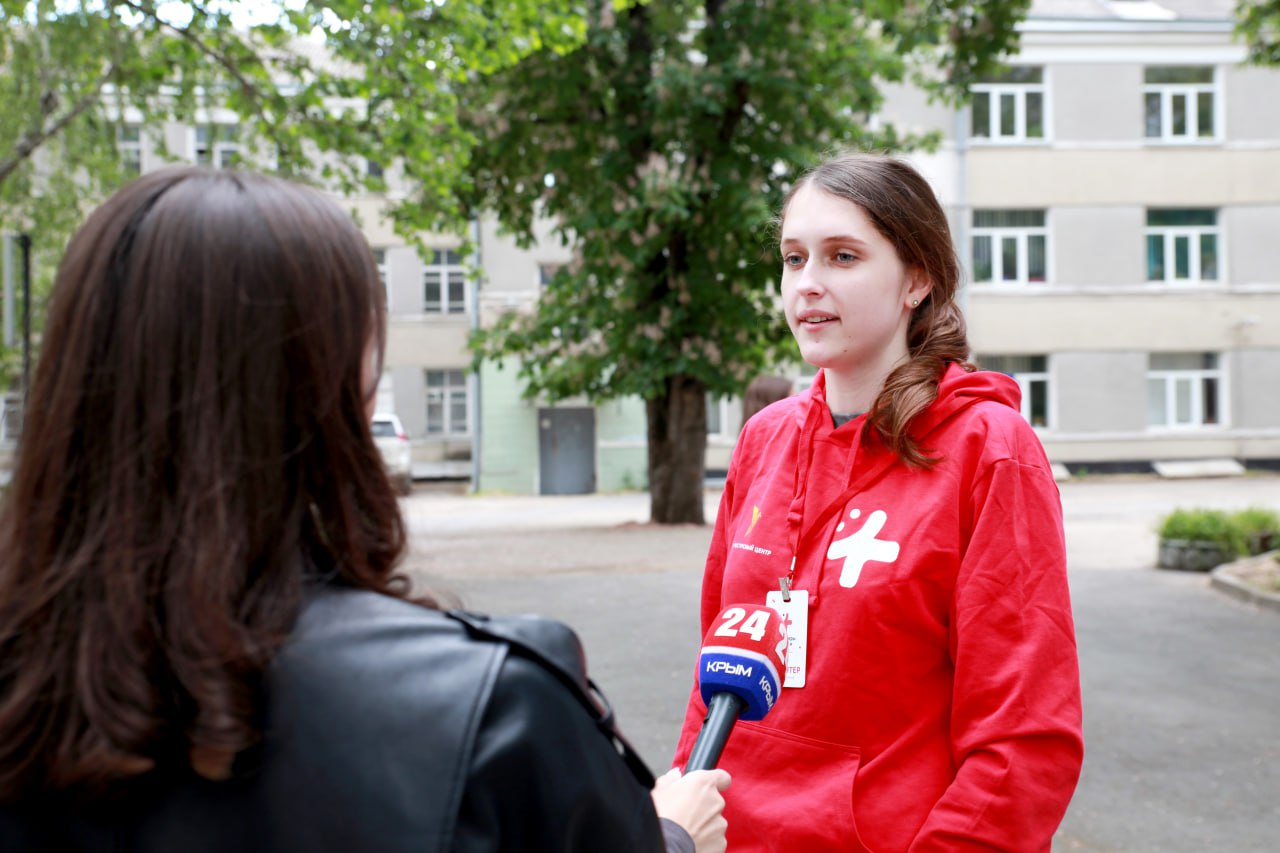 photo_5285380918053302727_y