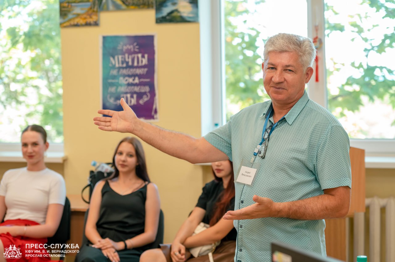 photo_5402627636833939732_y