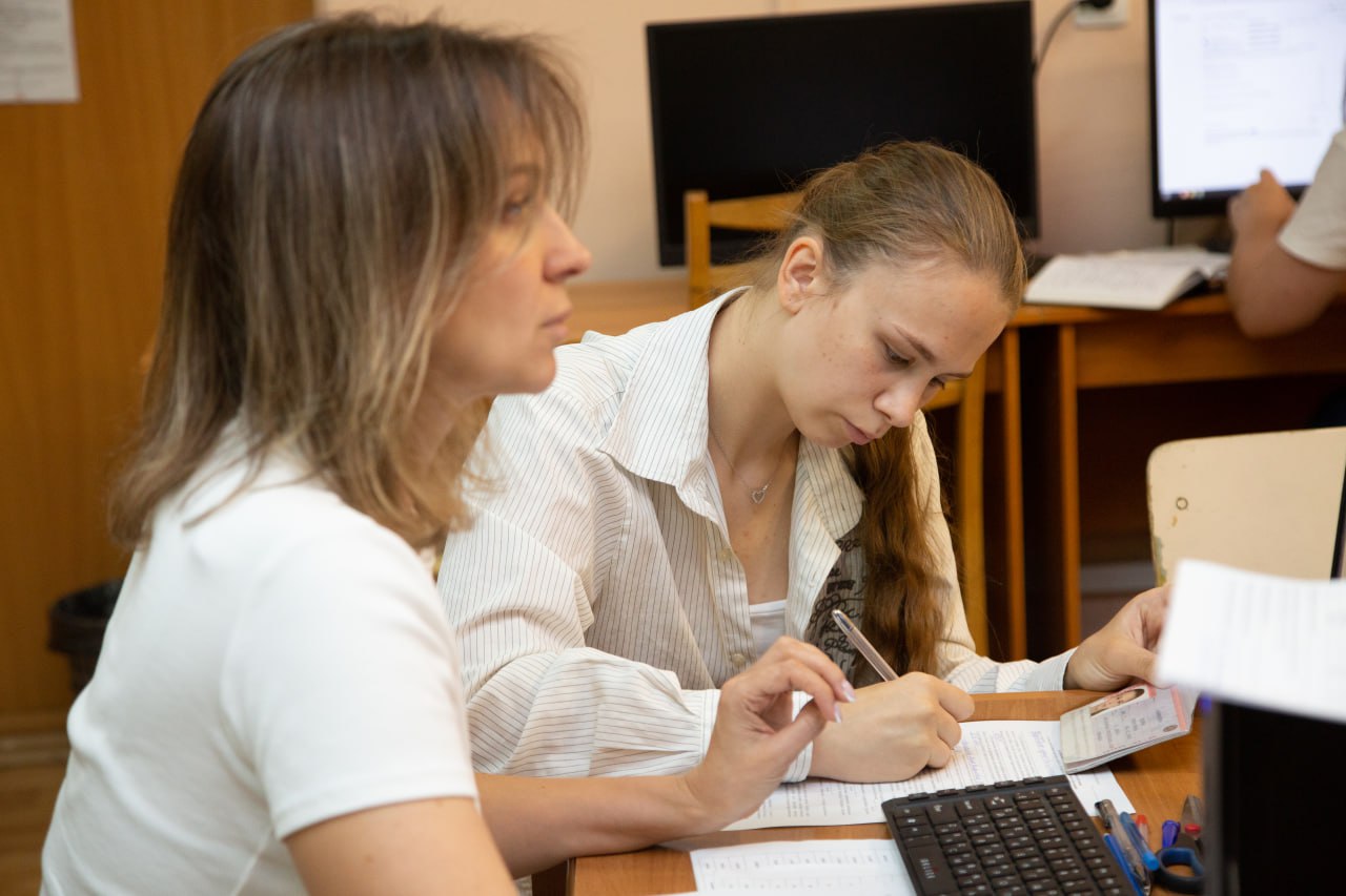 photo_5192963078793327573_y