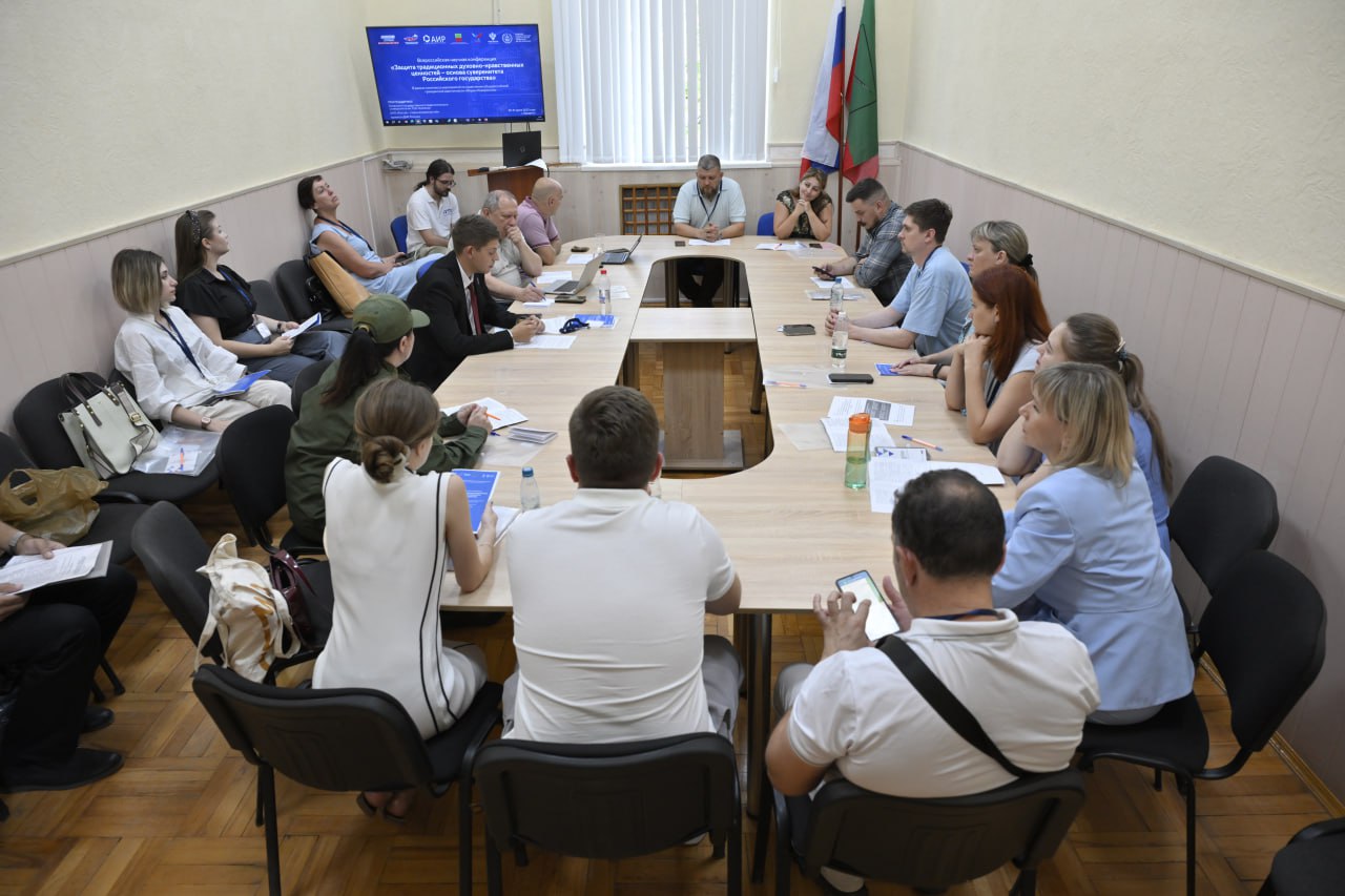 photo_5215323962731528267_y