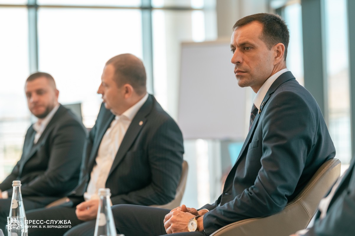 DCC58EEE-A2FD-4C3A-8BE8-69827ADDA8DE