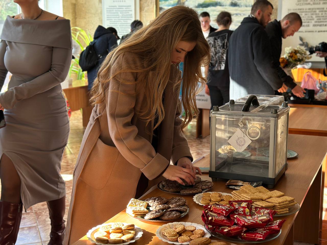 photo_5192984596579480790_y