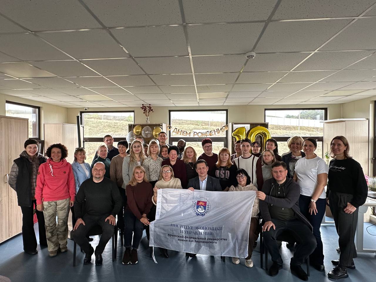 photo_5427311531143593686_y