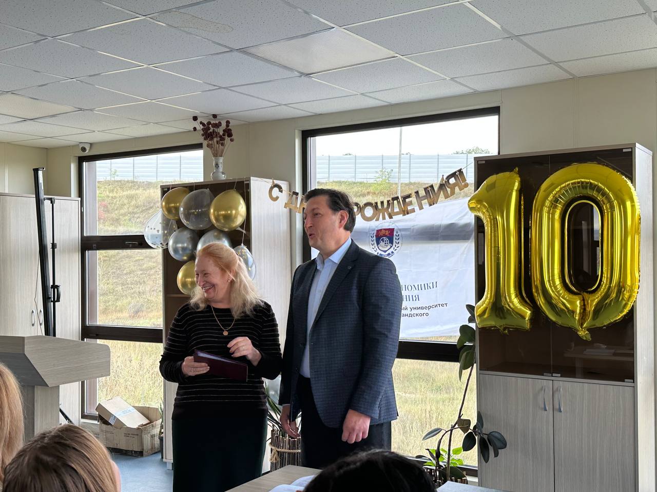 photo_5427311531143594260_y