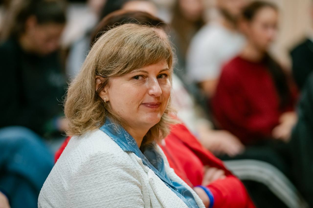 photo_5467659141116985555_y