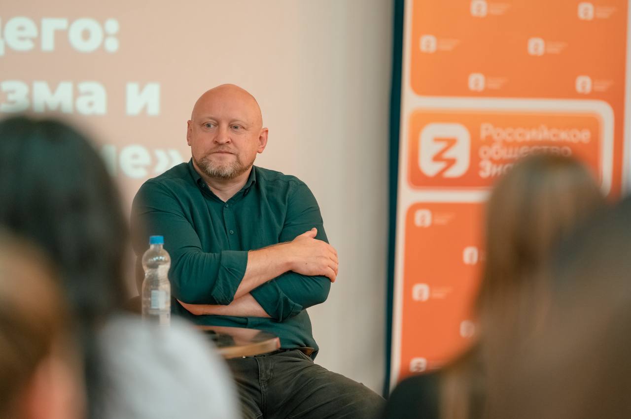 photo_5474638892469713986_y