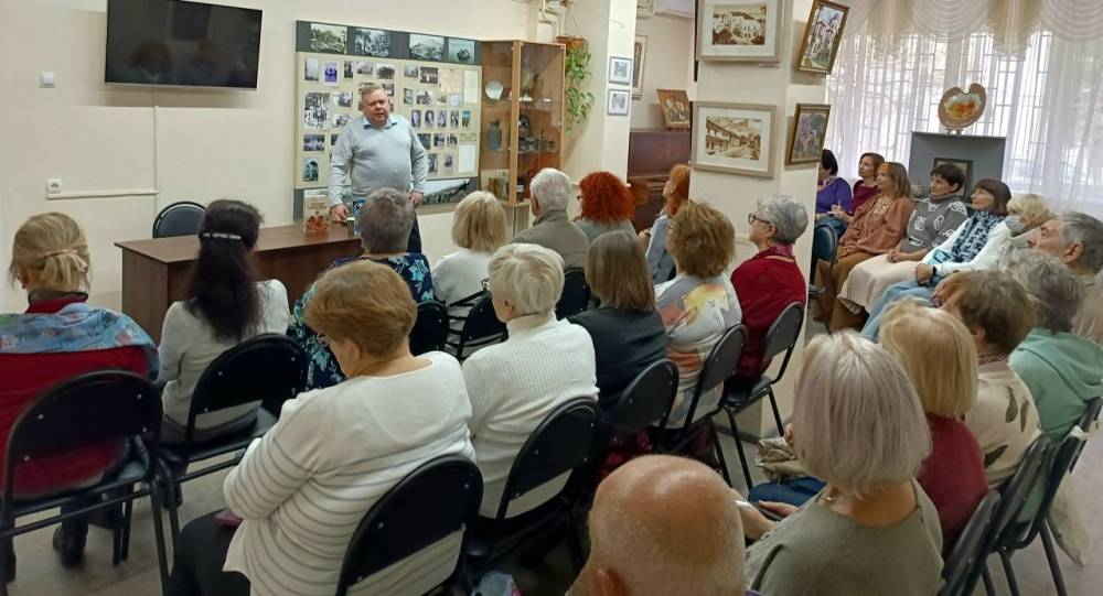 bigphoto_453121_743180_1000_0