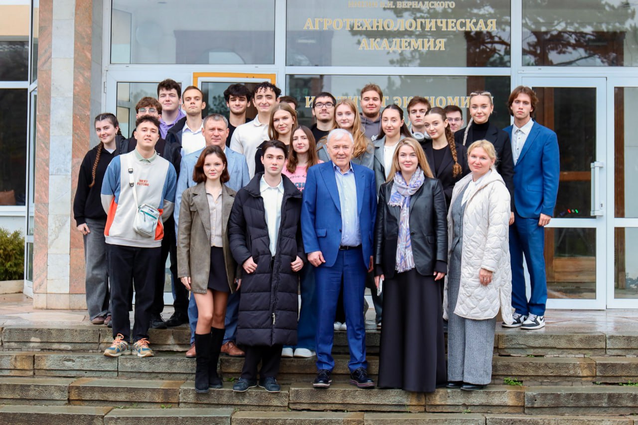 photo_2025-11-25_23-40-27