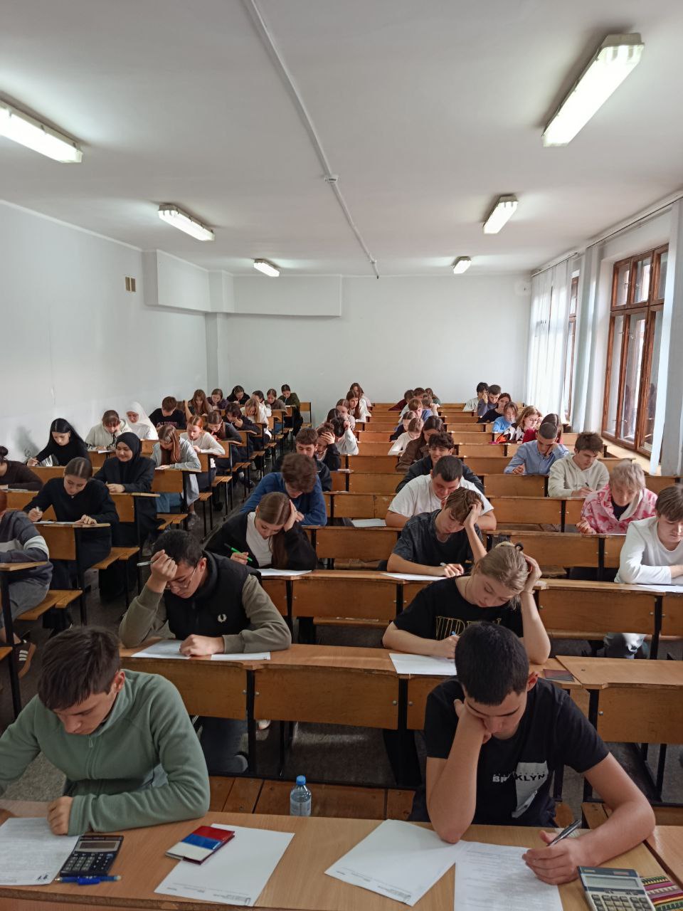 photo_5359745871605601526_y