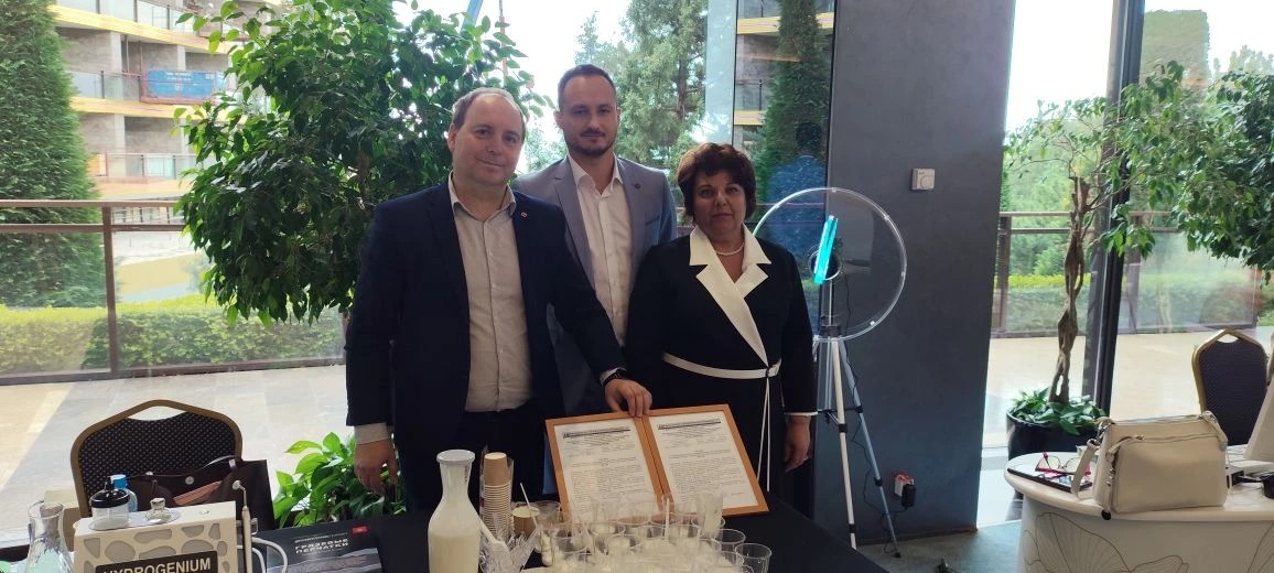 b6920a1e-c136-4a61-a822-57e11feba50b